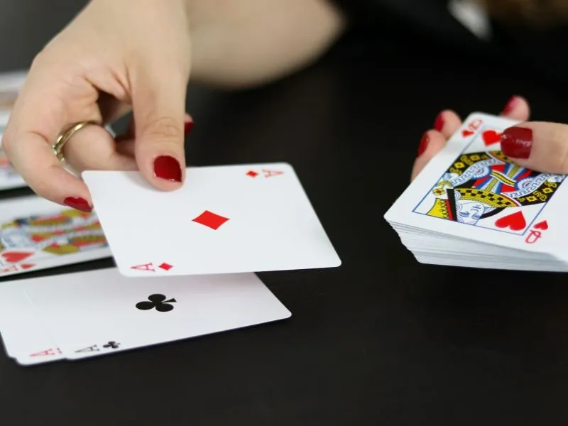 Thứ tự bài tiến lên: Luật cơ bản cần ghi nhớ